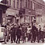 Čin Romase Kalanty vyvolal masové demonstrace mládeže. Snímek zachycující demonstranty v centru Kaunasu 18. května 1972 pořídila KGB (Lietuvos Ypatingojo Archyvo)